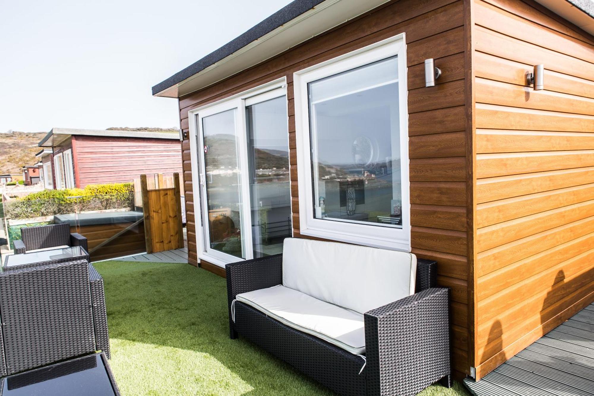 2 Bedroom Chalet With Sea Views Plymouth Exterior foto